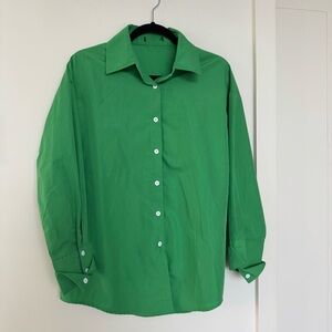 3 for $30 — Green « bottega style » shirt in medium